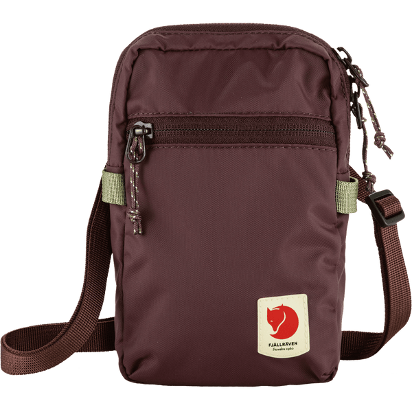 Fjallraven High Coast Pocket - Blackberry